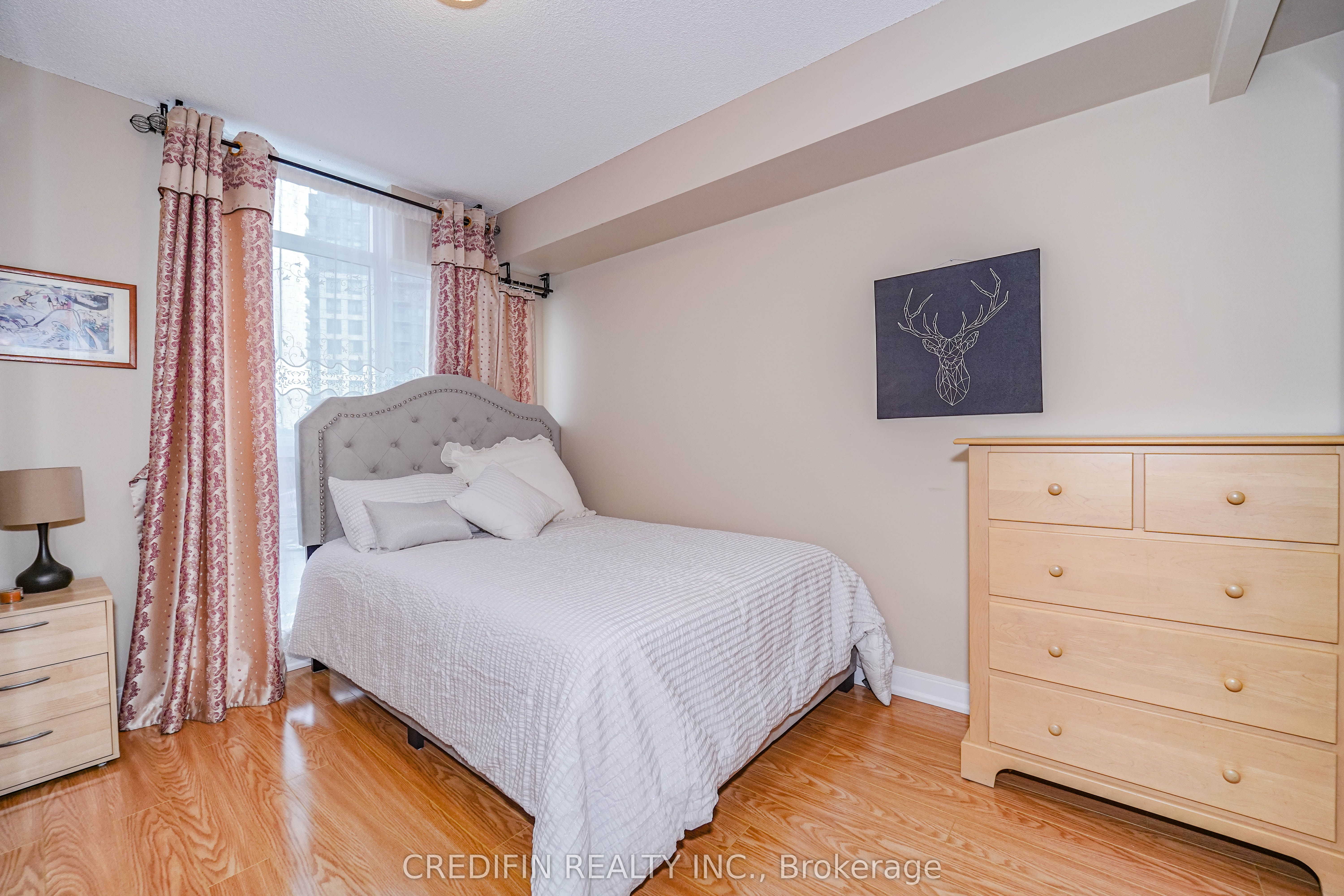 238 Bonis Avenue 1118 Property Photo 9