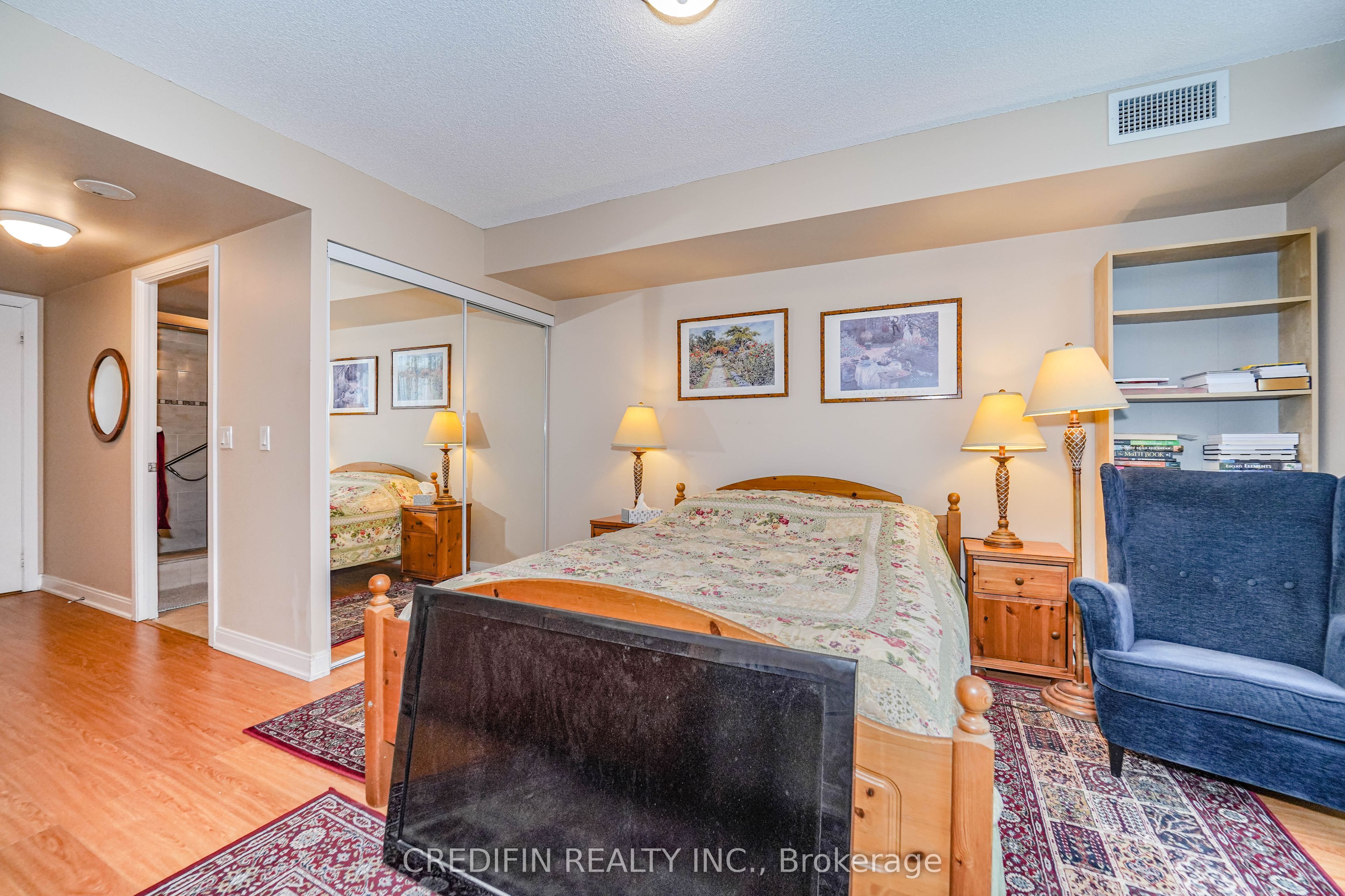 238 Bonis Avenue 1118 Property Photo 17