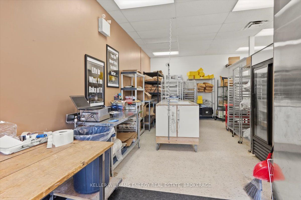 #109 - 1077 Boundary Road Property Photo 6
