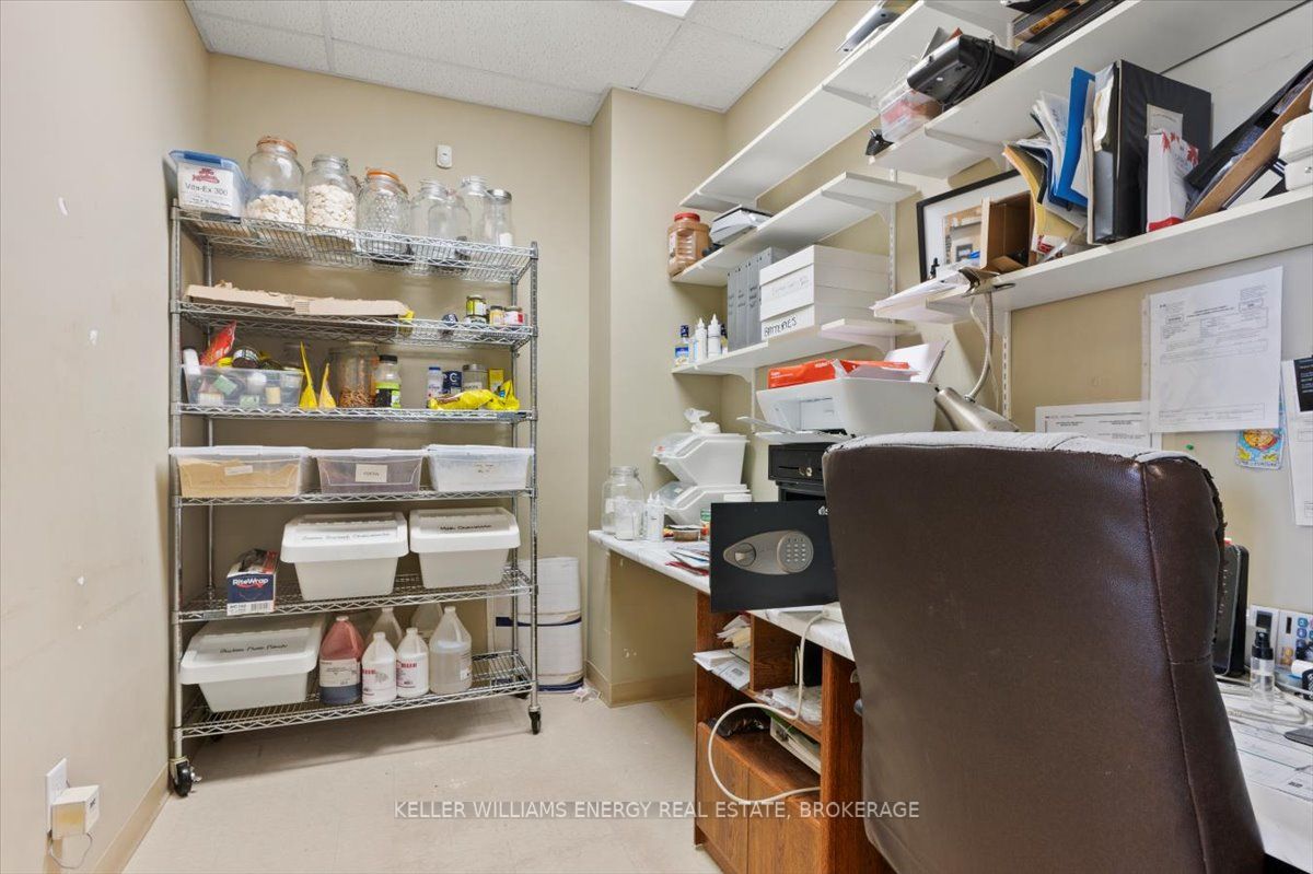 #109 - 1077 Boundary Road Property Photo 11