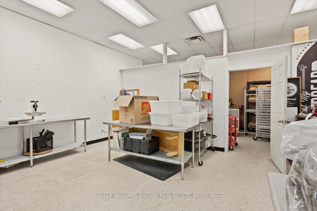 #109 - 1077 Boundary Road Property Photo 23