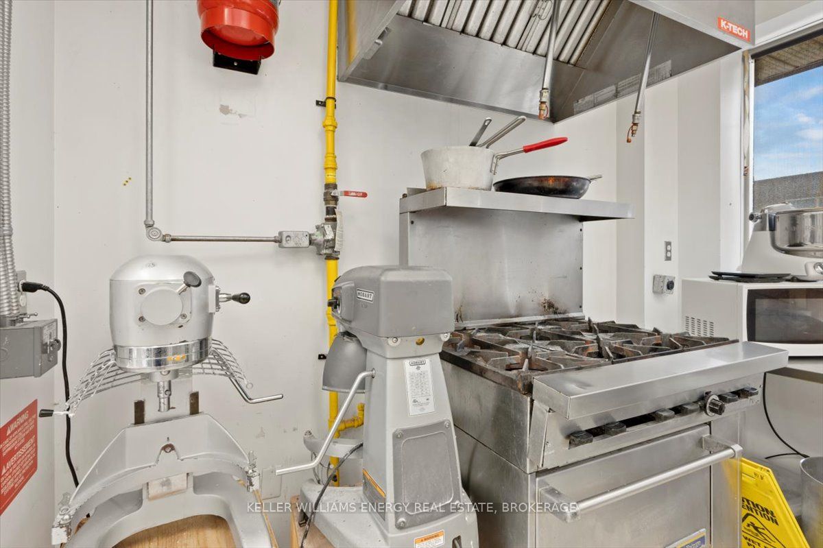 #109 - 1077 Boundary Road Property Photo 24