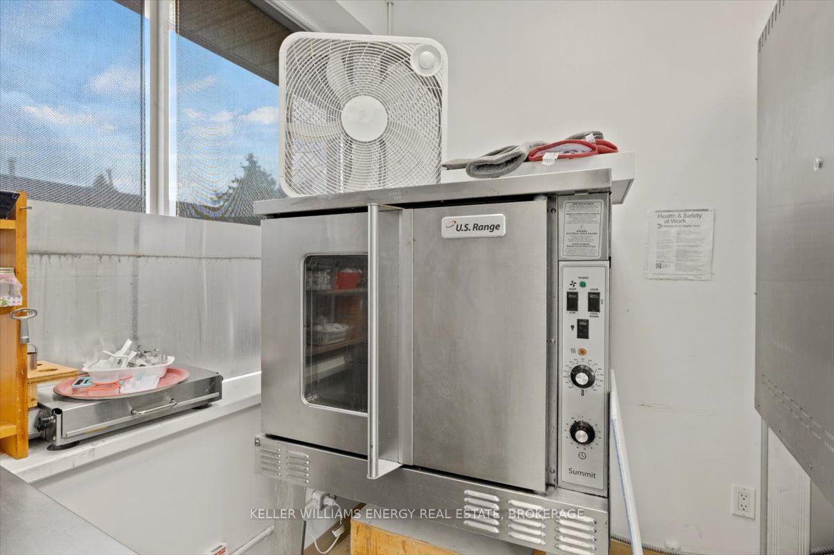 #109 - 1077 Boundary Road Property Photo 26