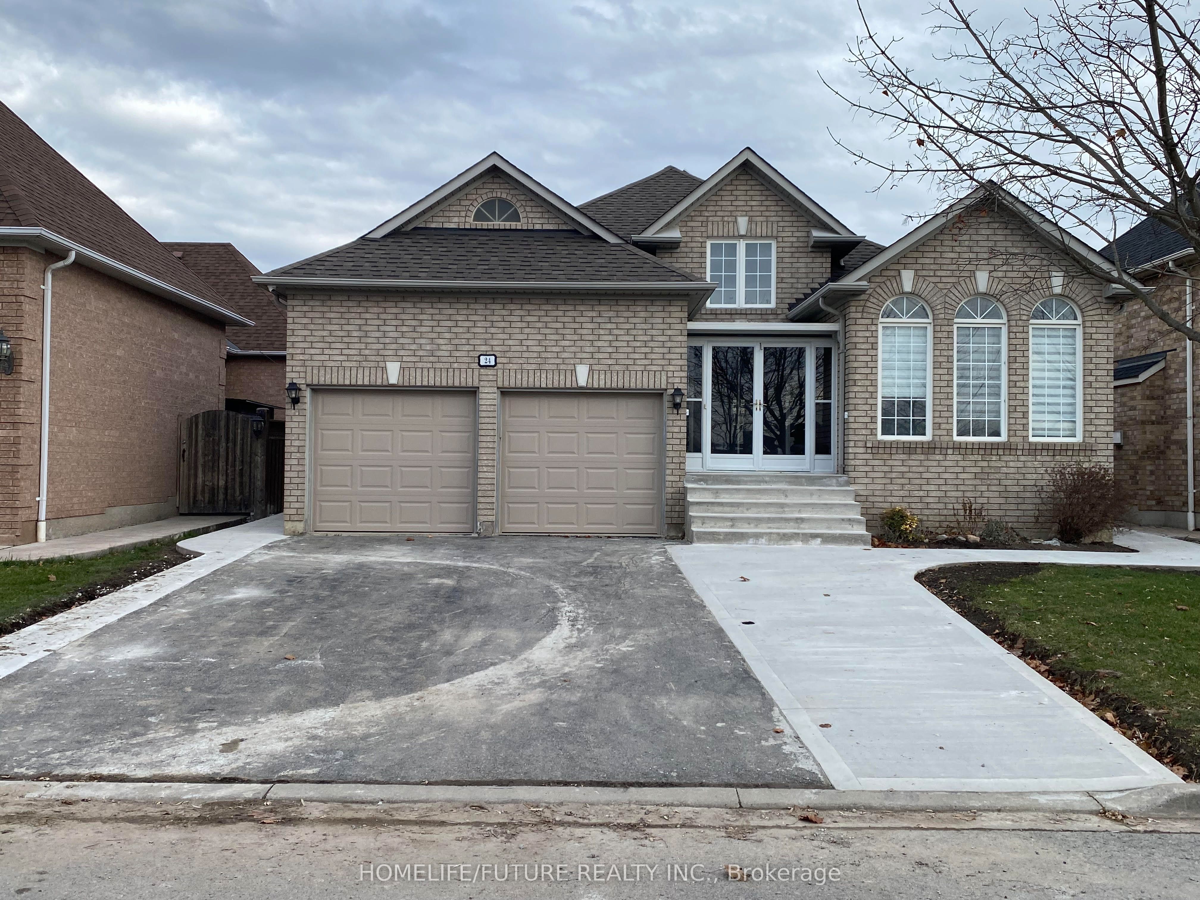 24 Temple West Cres Property Photo