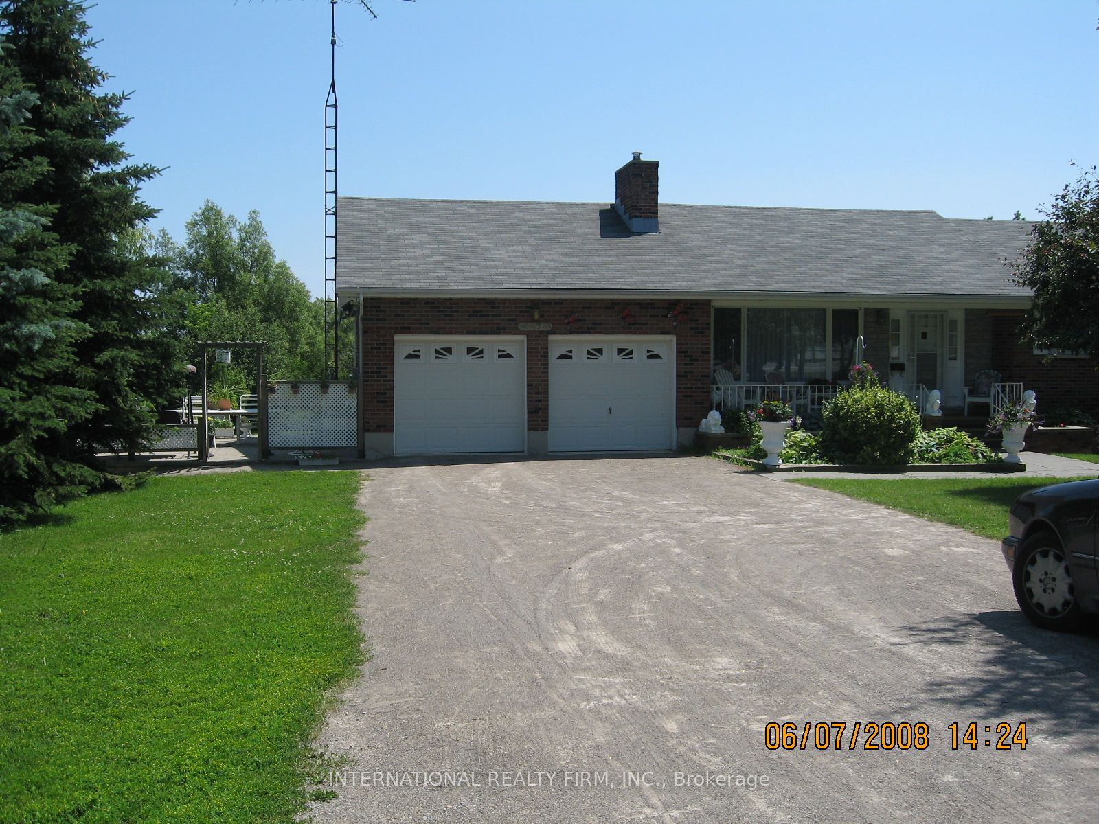 4475 Highway 2 Property Photo