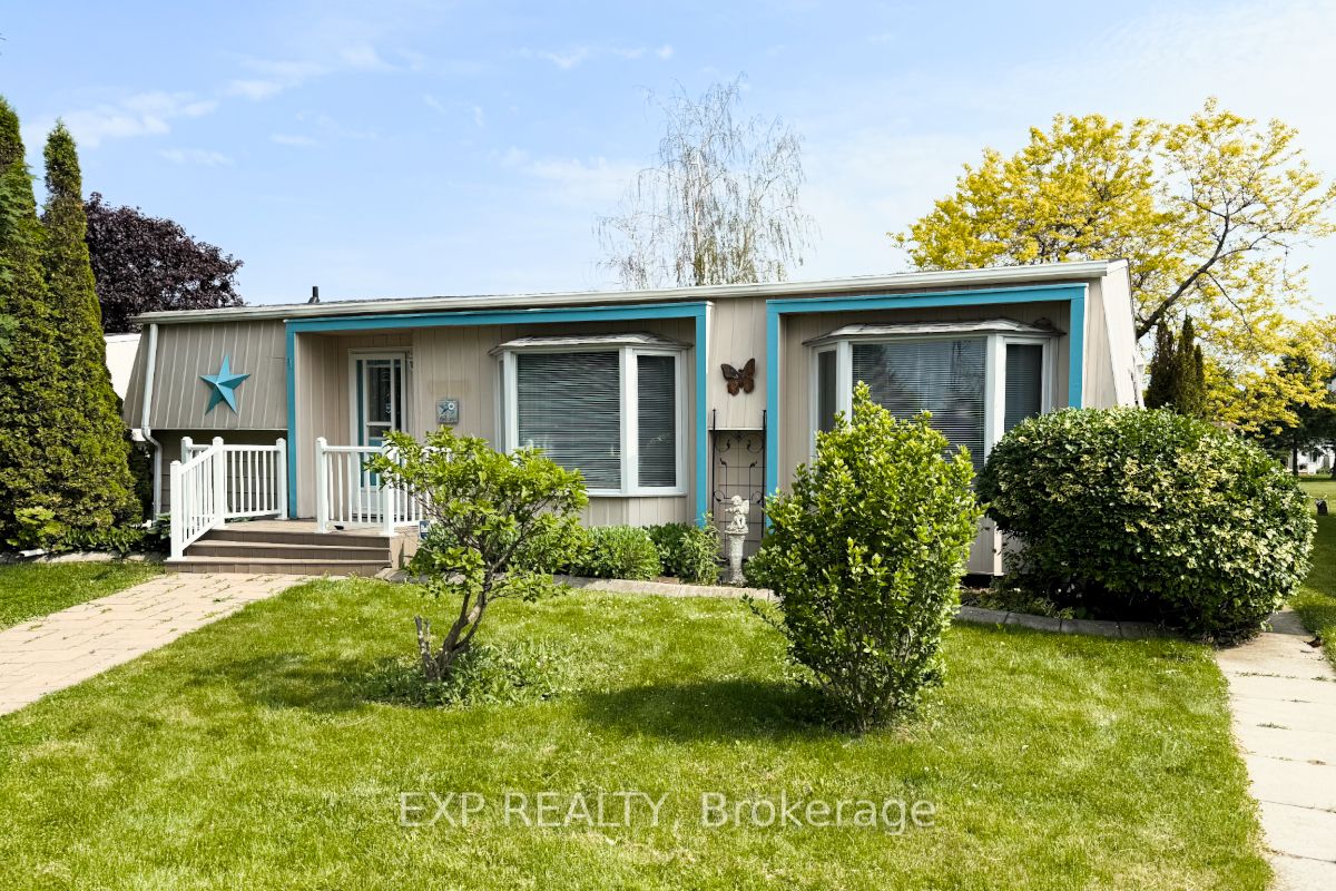 52 Fairway Drive Property Photo 1