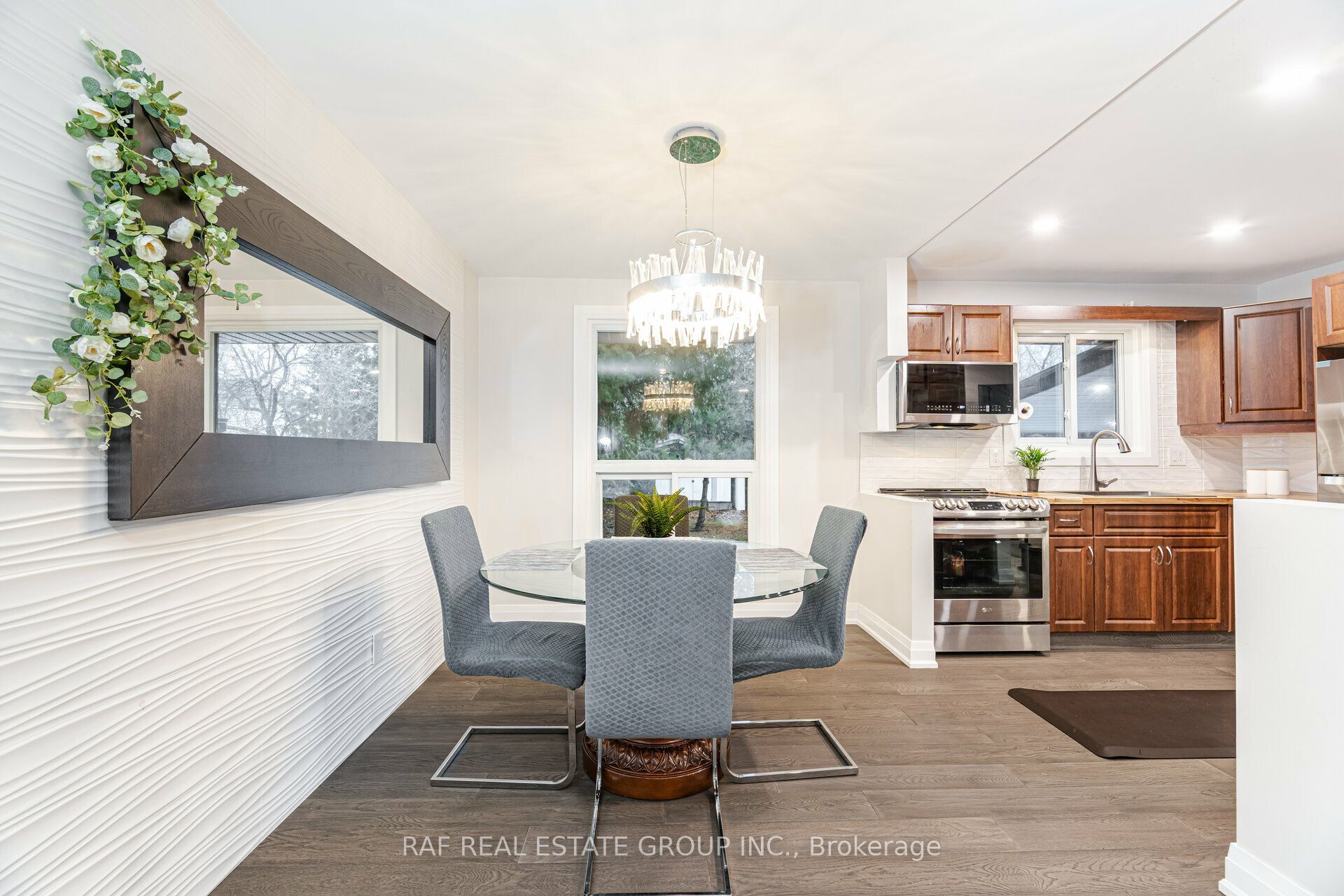 310 Admiral Road Property Photo 15