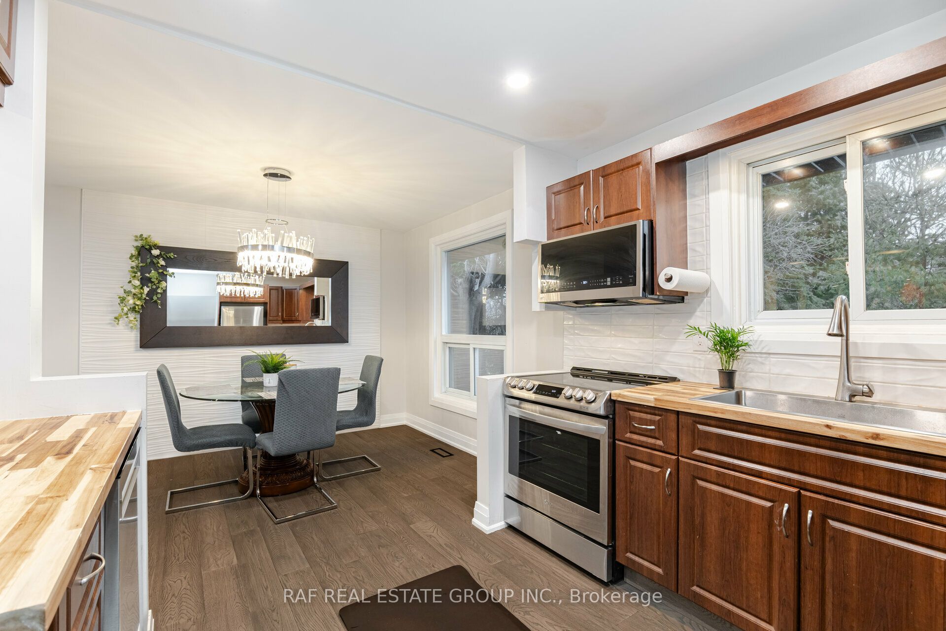 310 Admiral Road Property Photo 18