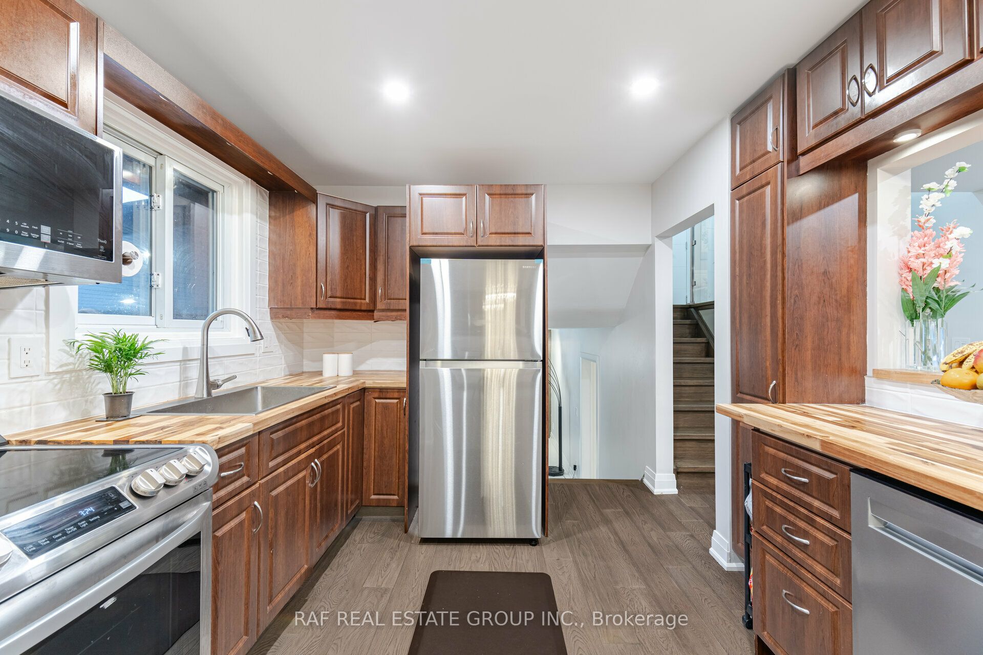 310 Admiral Road Property Photo 22