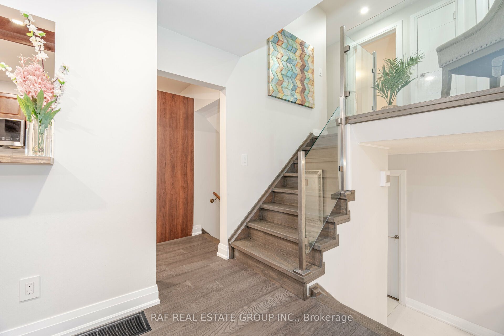 310 Admiral Road Property Photo 23