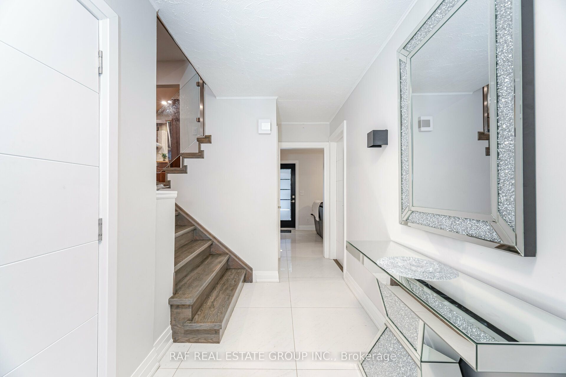310 Admiral Road Property Photo 34
