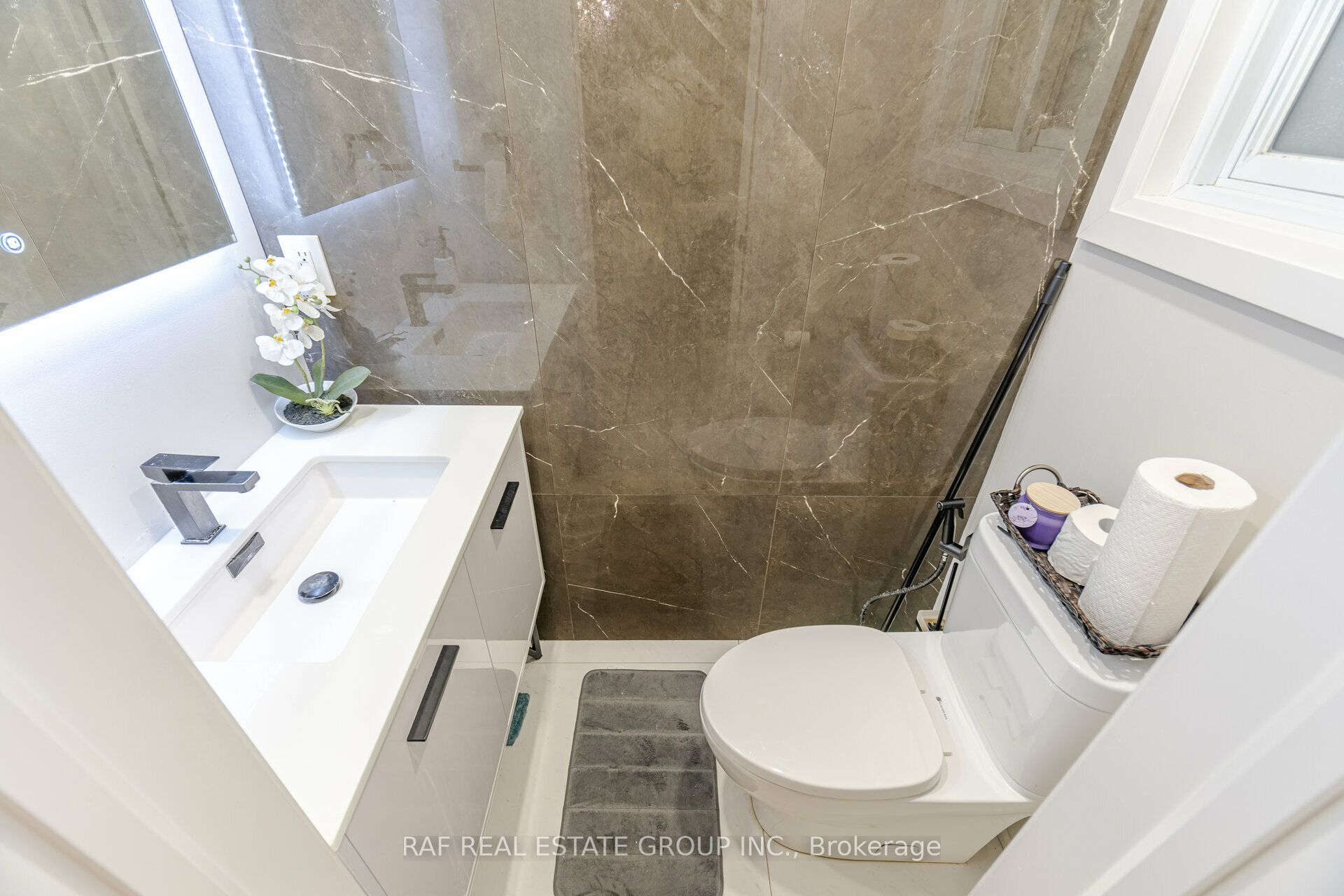 310 Admiral Road Property Photo 38