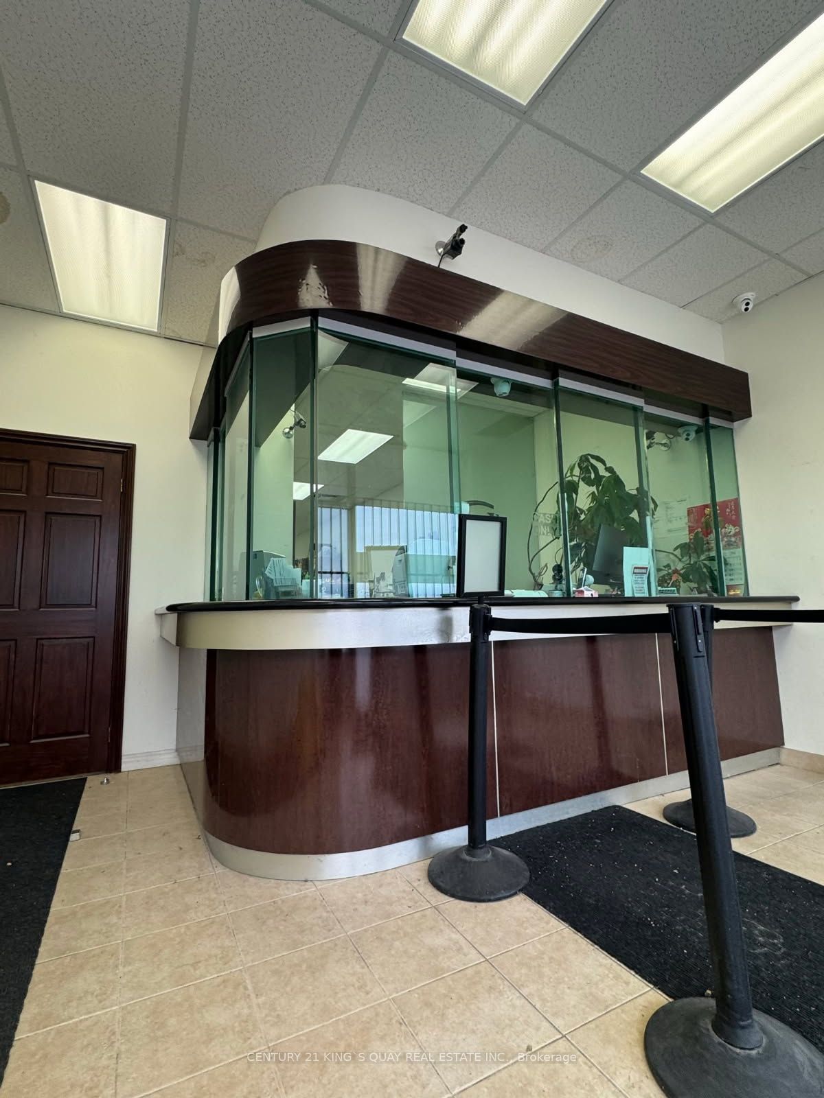 #b6 - 4779 Steeles Avenue Property Photo 2