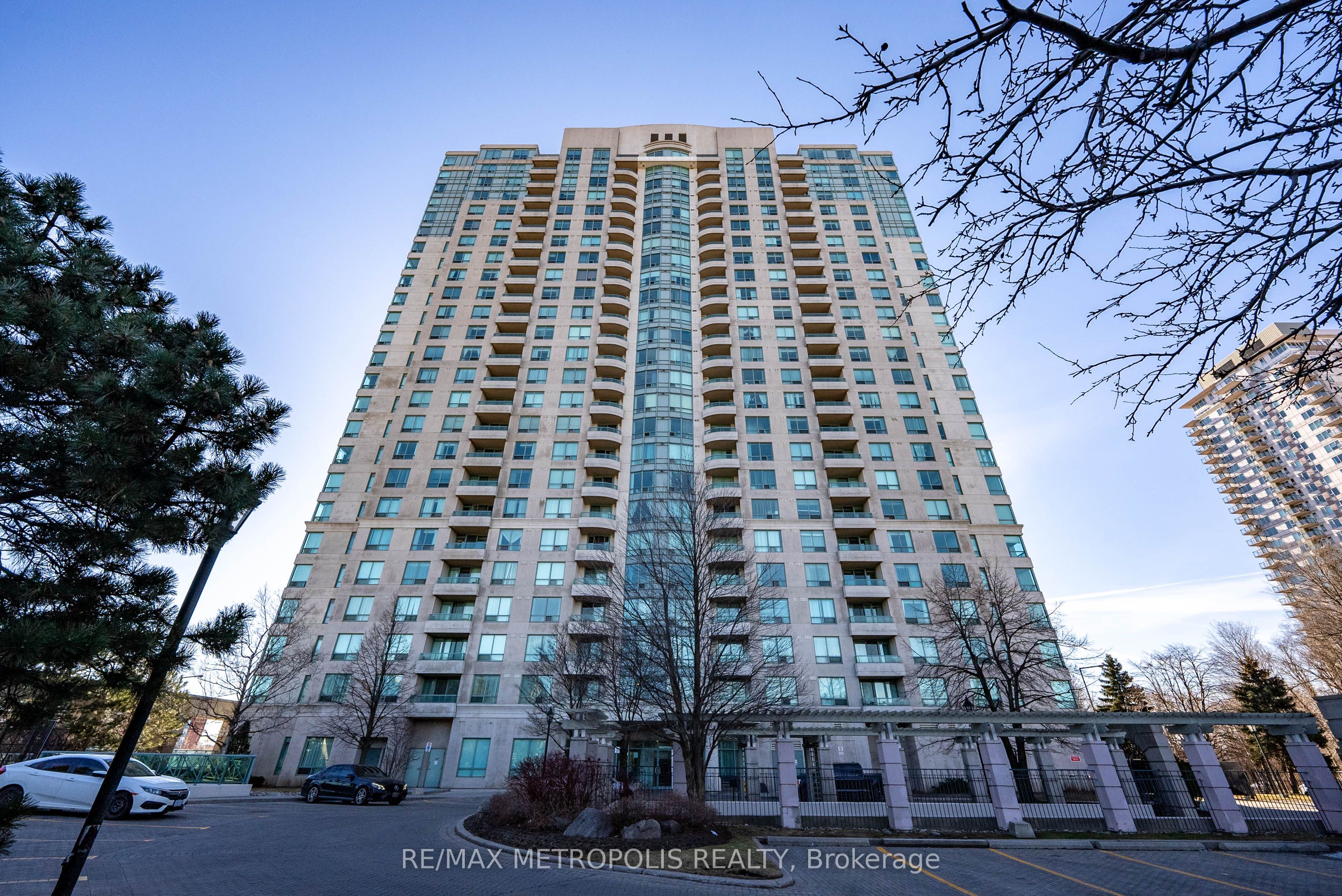 #605 - 61 Town Centre Court Property Photo