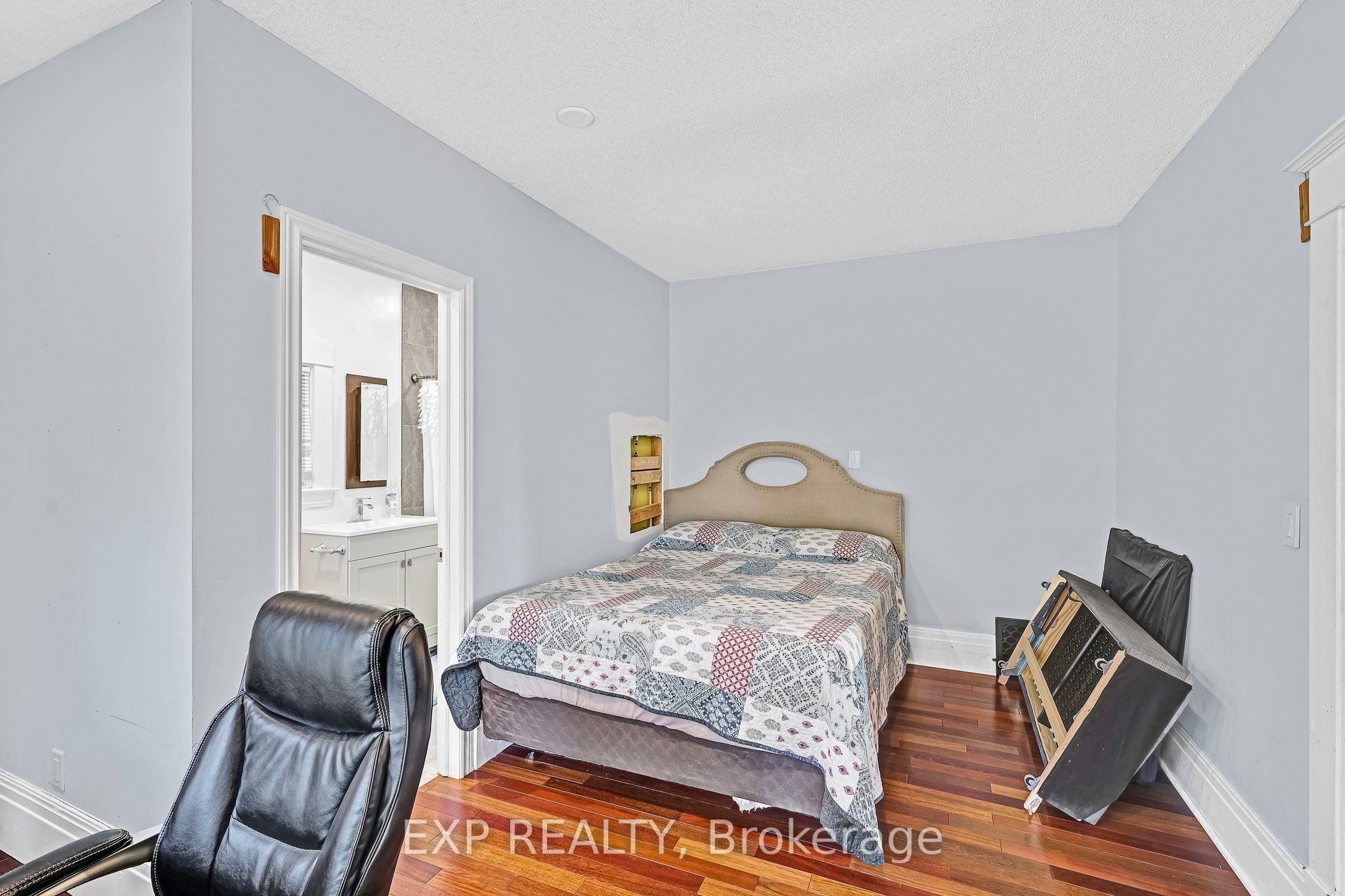 680 Winchester Road W Property Photo 11