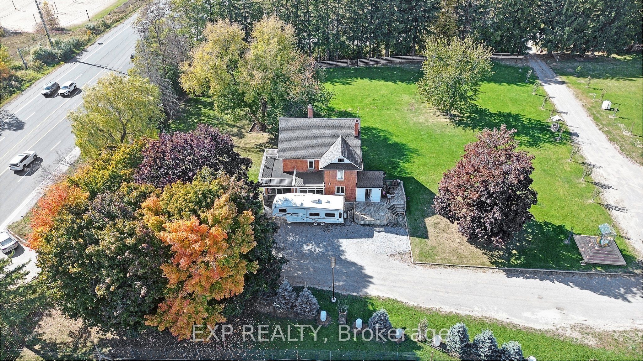 680 Winchester Road W Property Photo 26