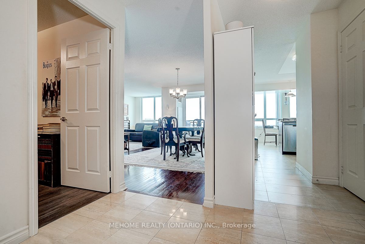 88 Grangeway Avenue 2906 Property Photo 6
