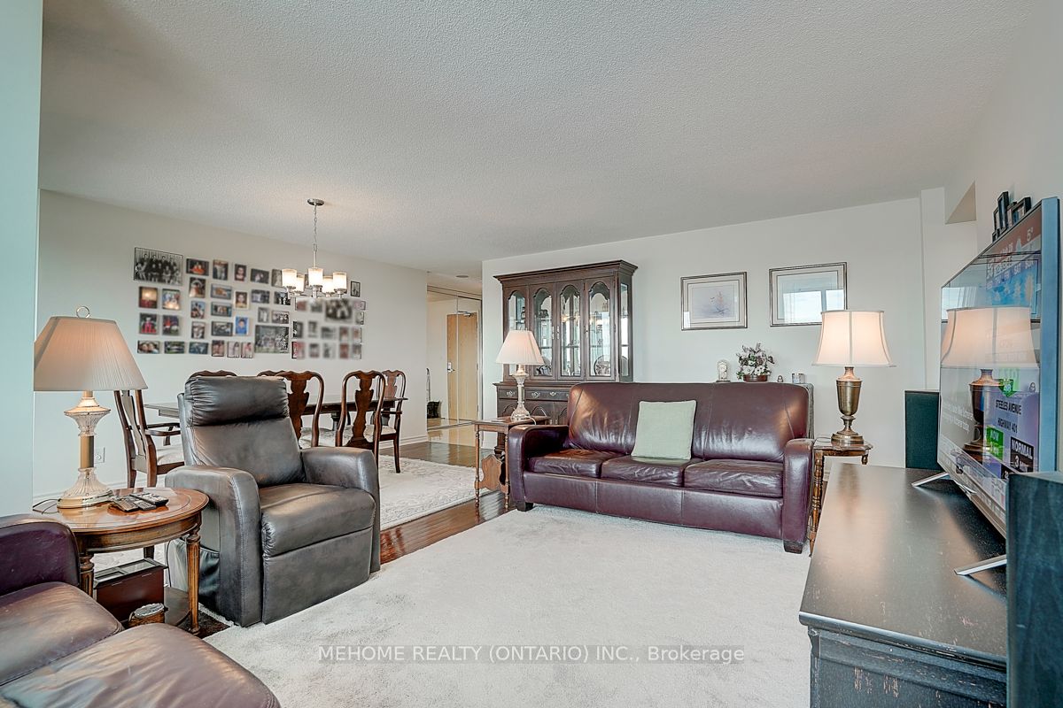 88 Grangeway Avenue 2906 Property Photo 14