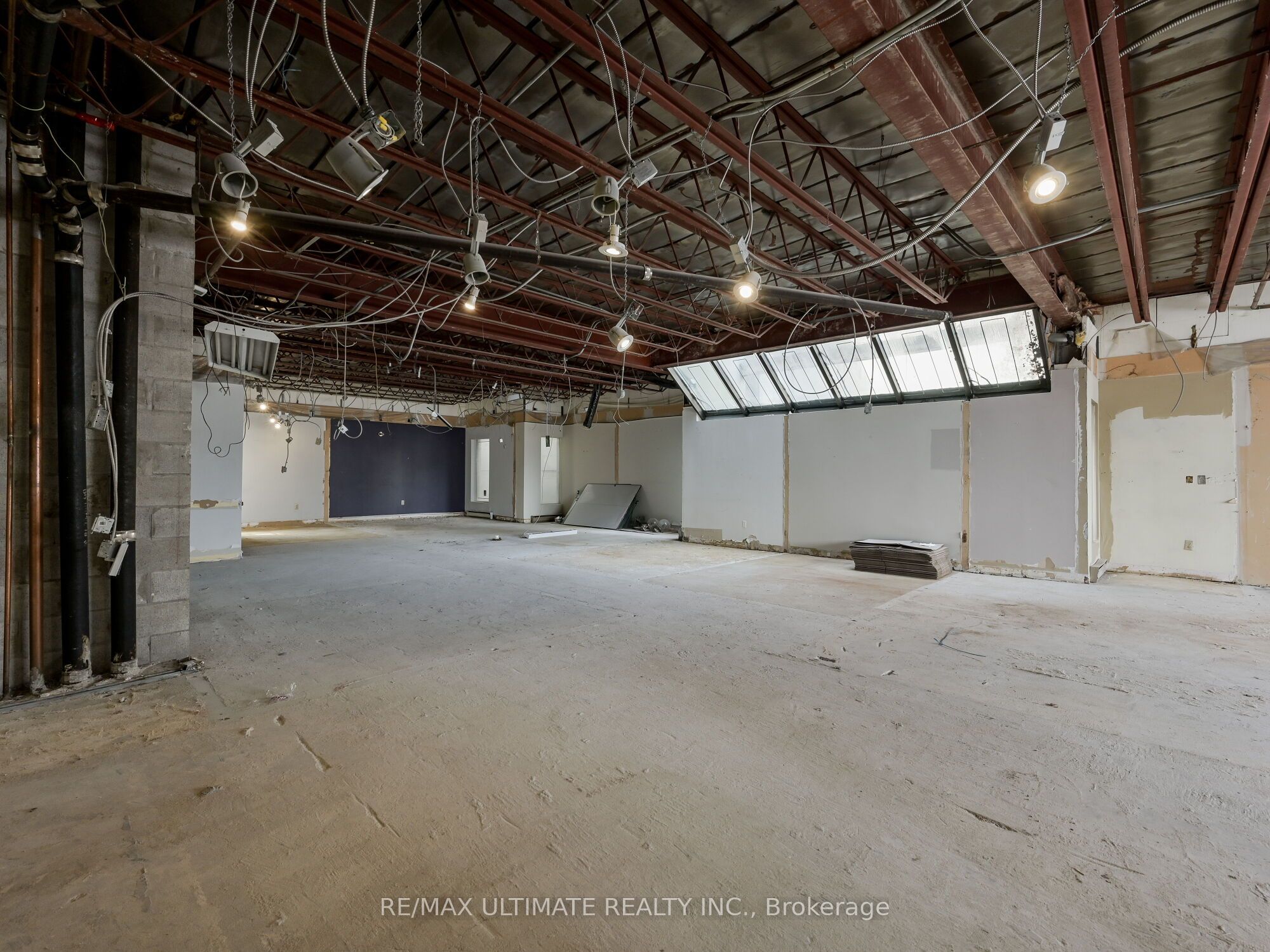 724 Pape Avenue Property Photo 12