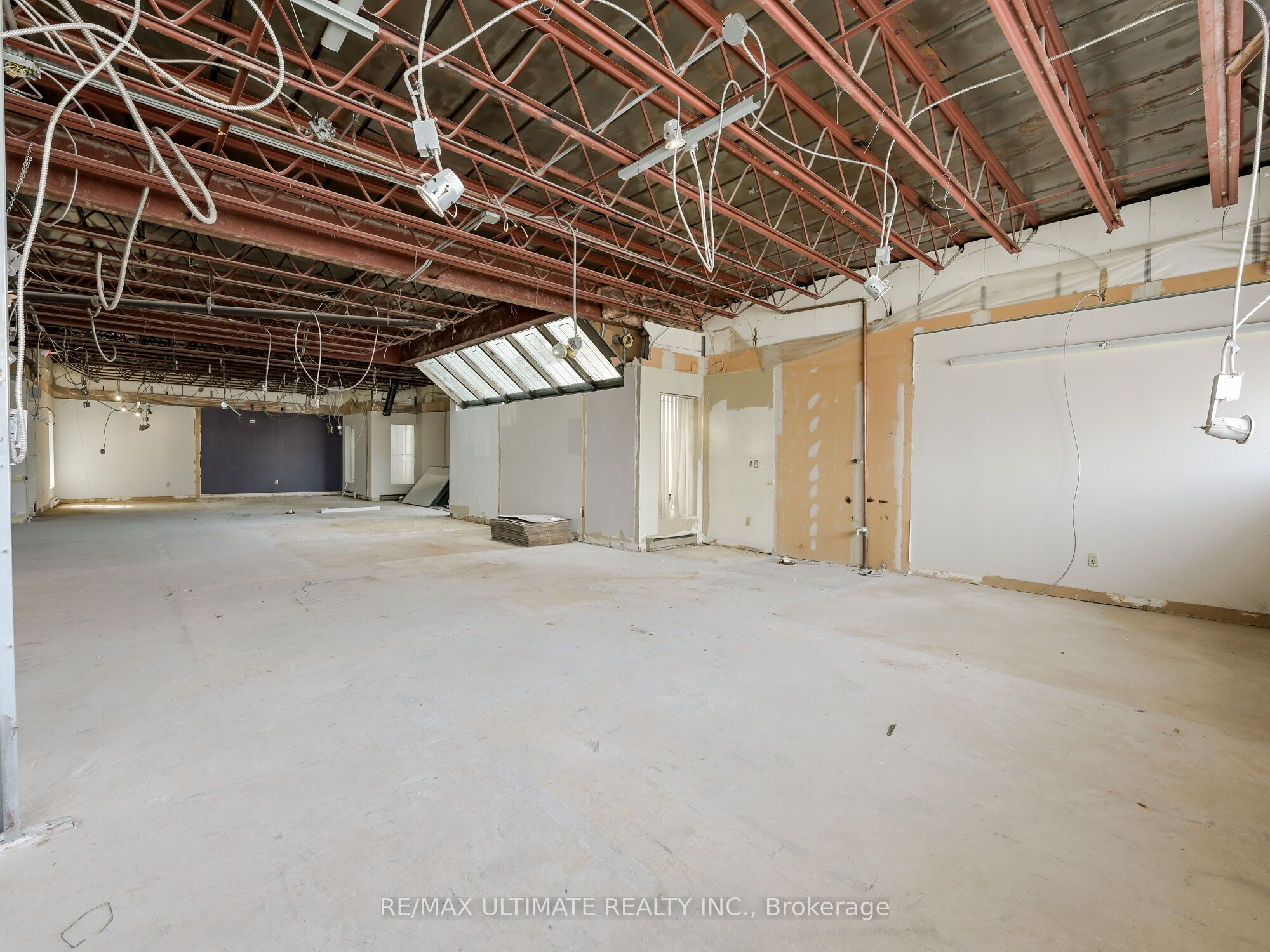 724 Pape Avenue Property Photo 16
