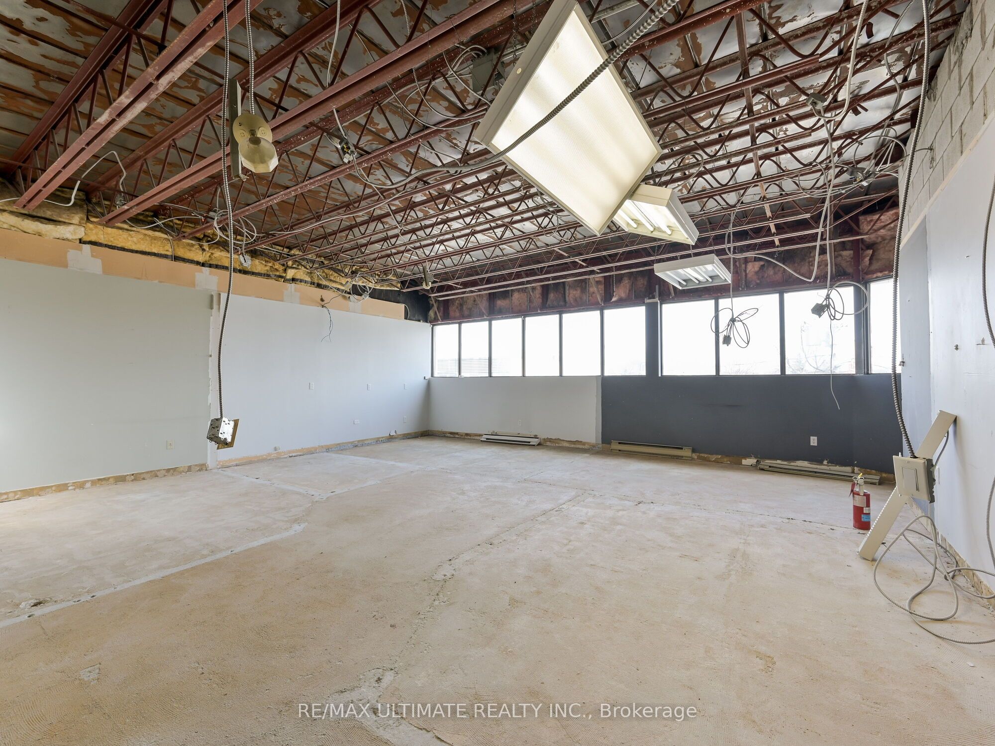 724 Pape Avenue Property Photo 28