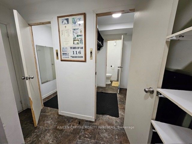 2637 Eglinton Avenue Property Photo 4