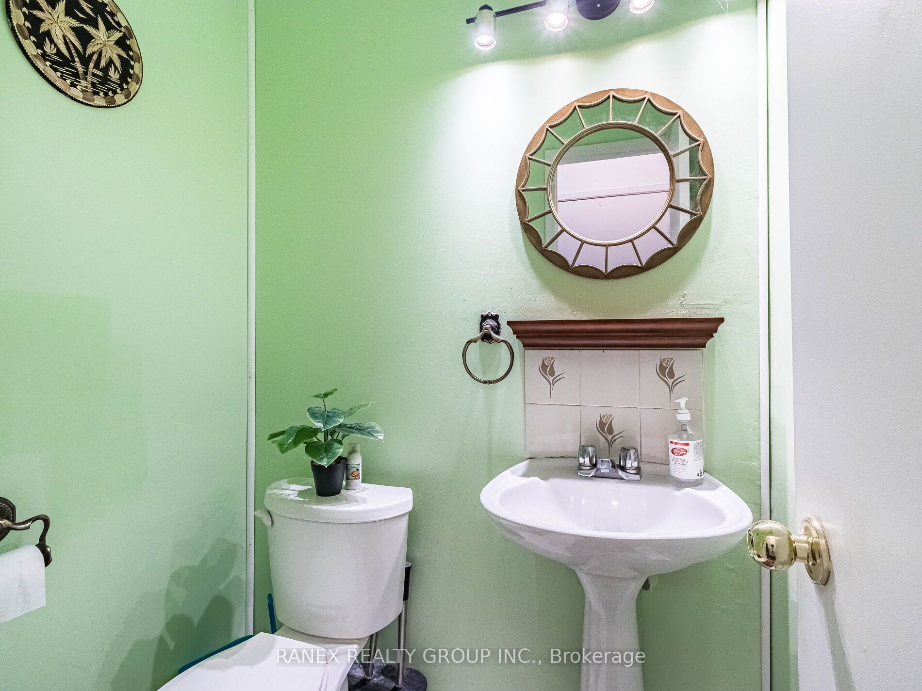 55 Scarfair Pathway Property Photo 19