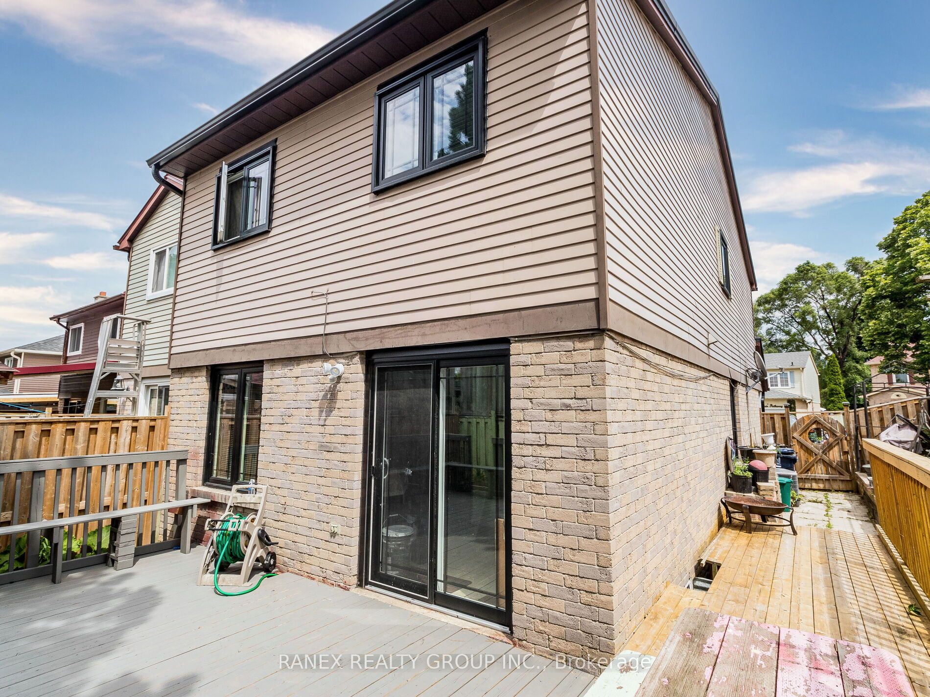 55 Scarfair Pathway Property Photo 43