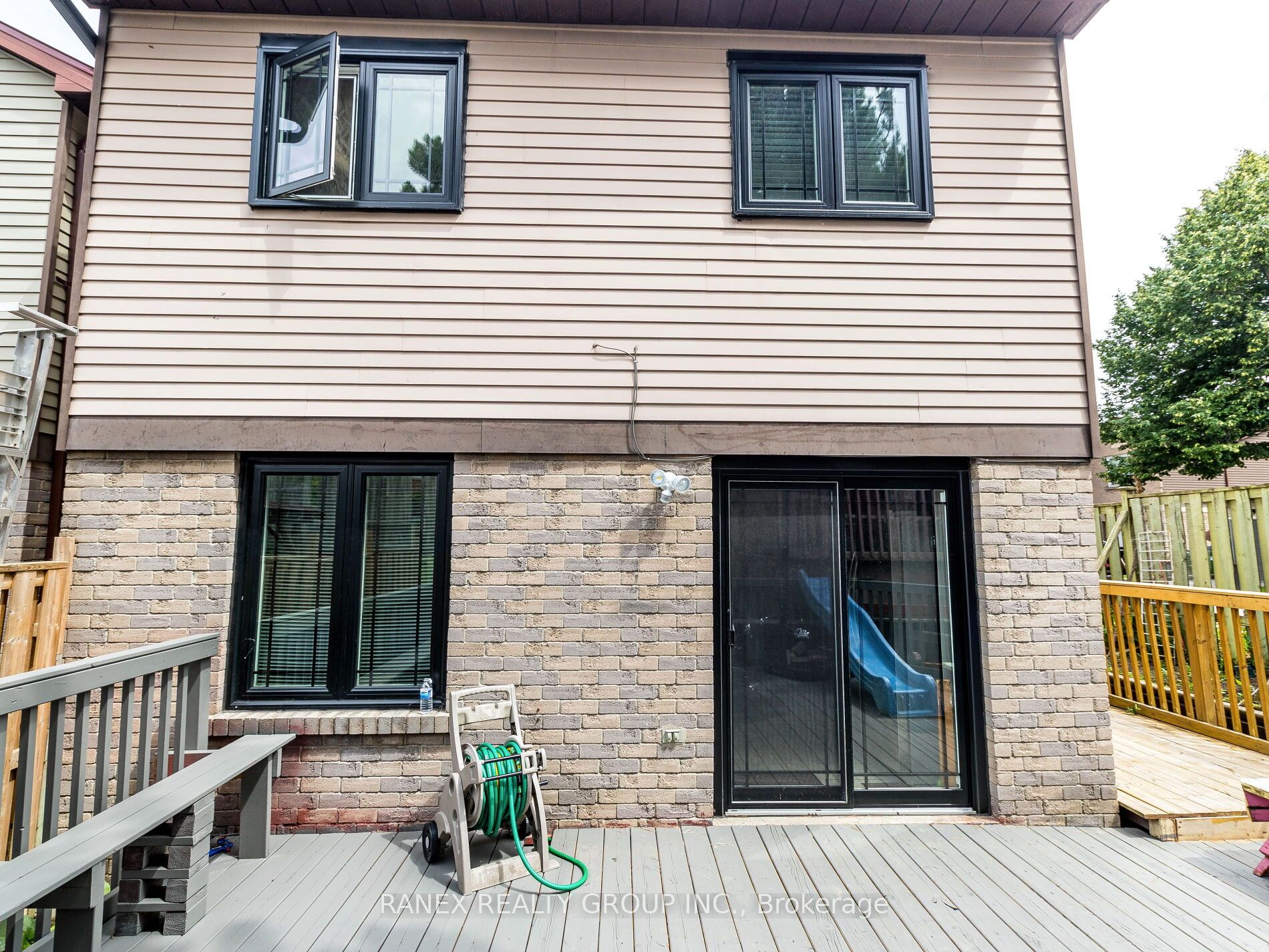 55 Scarfair Pathway Property Photo 44