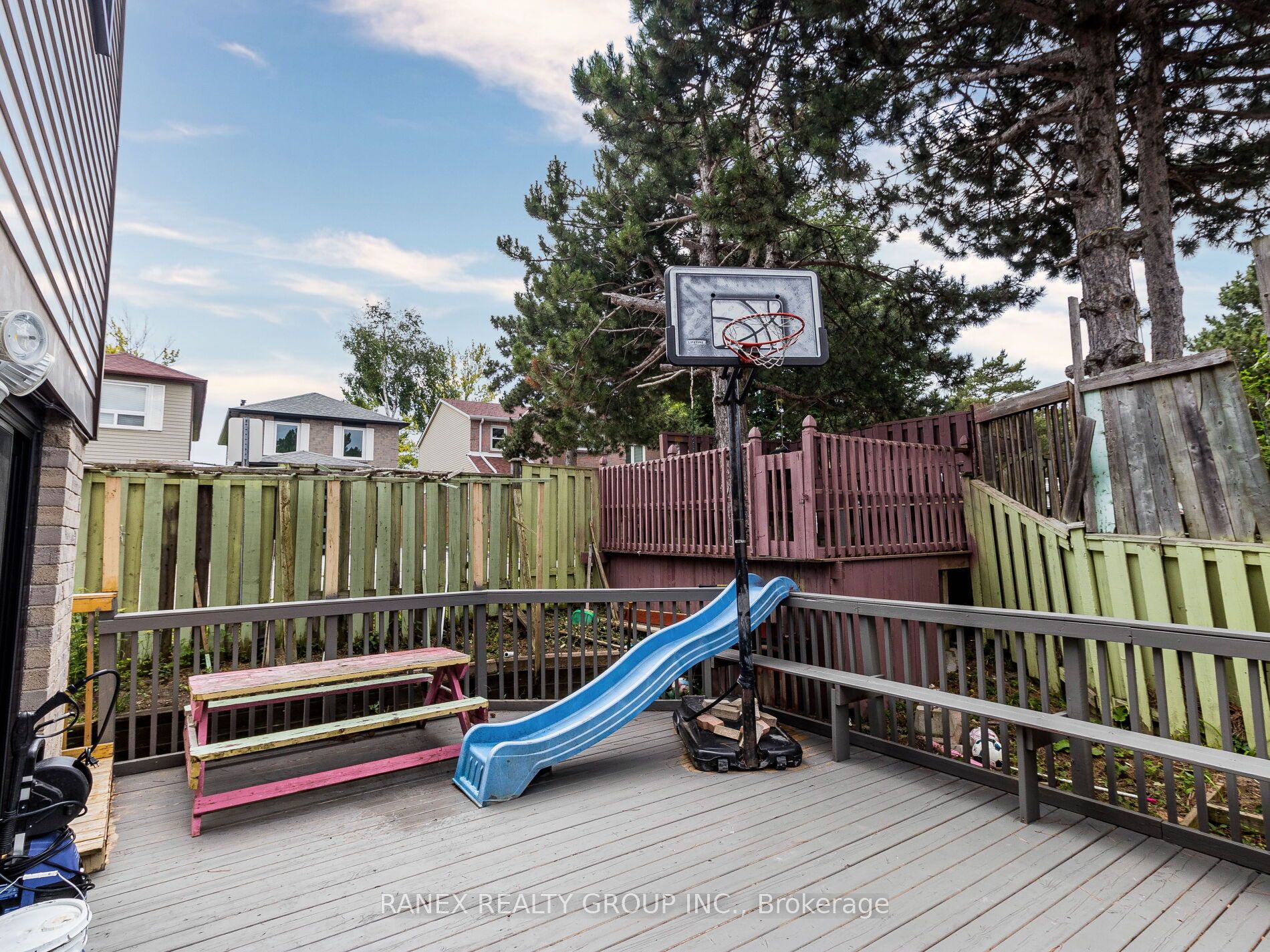 55 Scarfair Pathway Property Photo 46