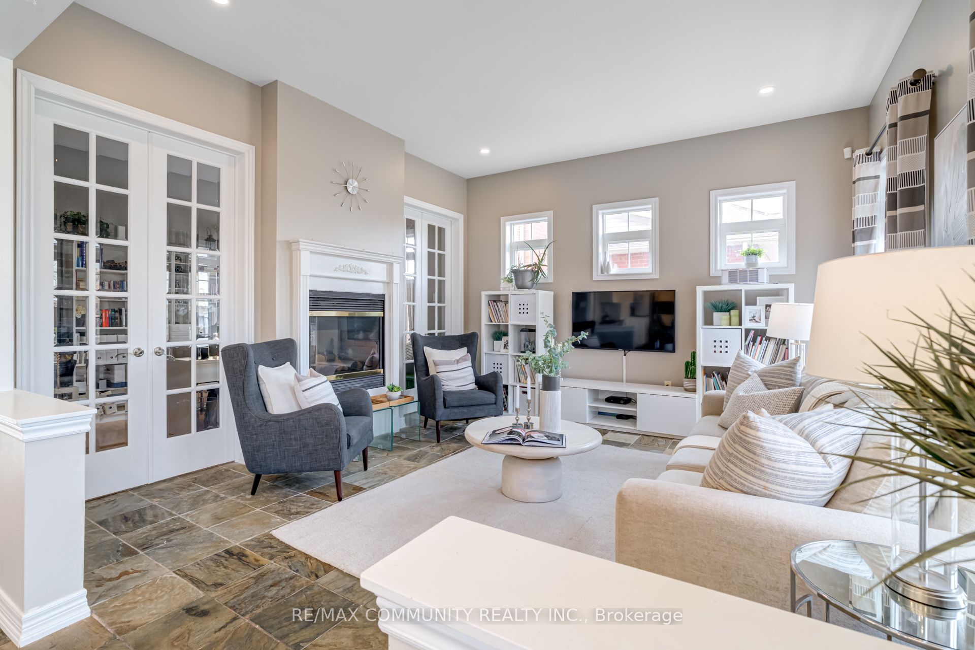 1673 Ballantrae Drive Property Photo 14