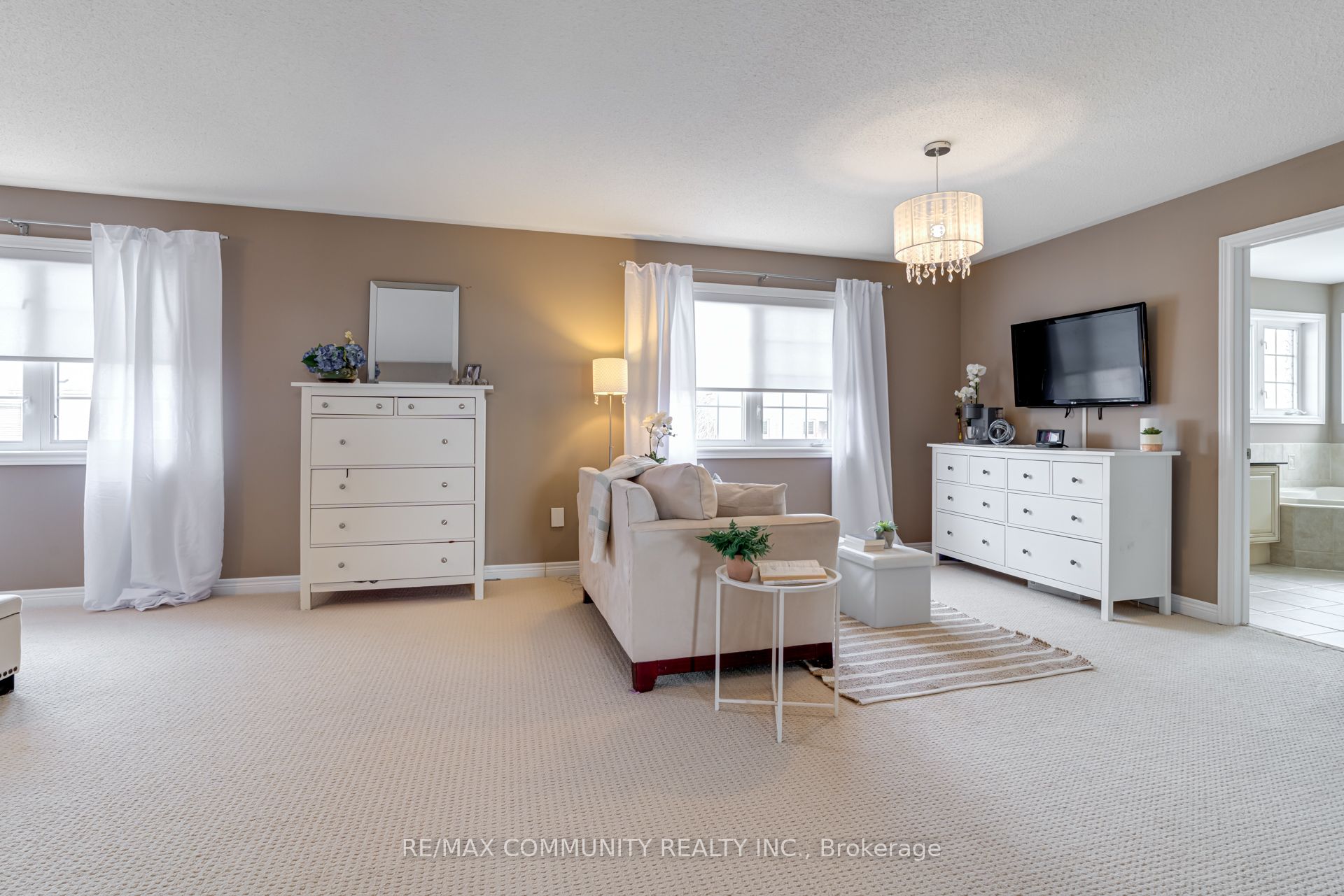 1673 Ballantrae Drive Property Photo 17