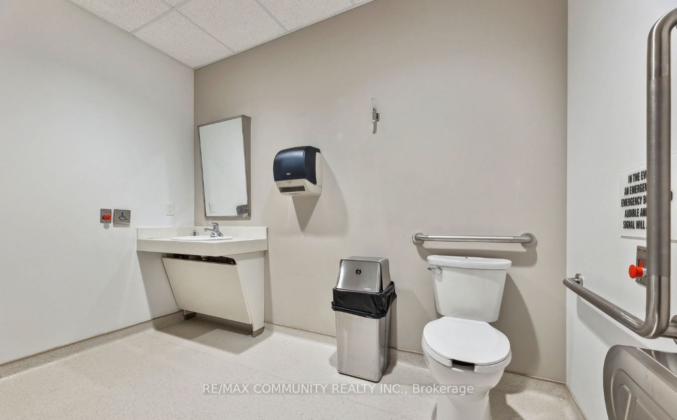 550 Bond Street Property Photo 10