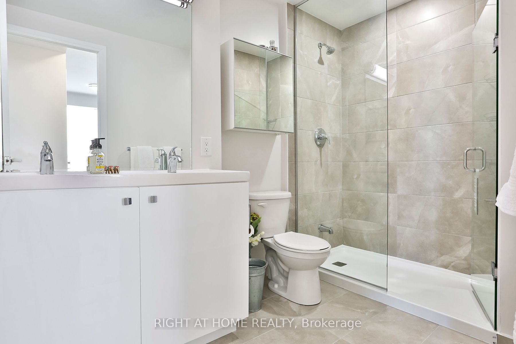3655 Kingston Road 910 Property Photo 19