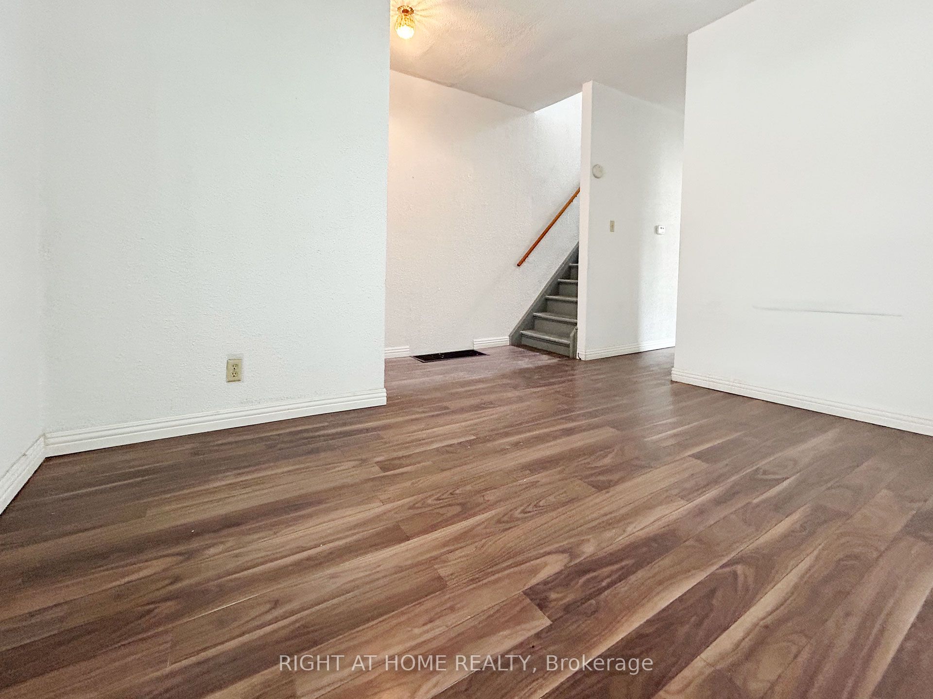 1313 Gerrard Street Property Photo 2