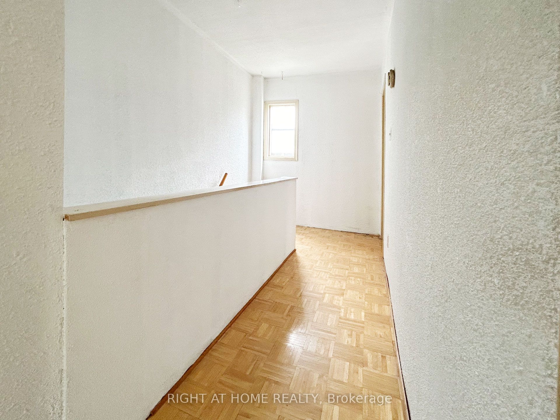 1313 Gerrard Street Property Photo 5