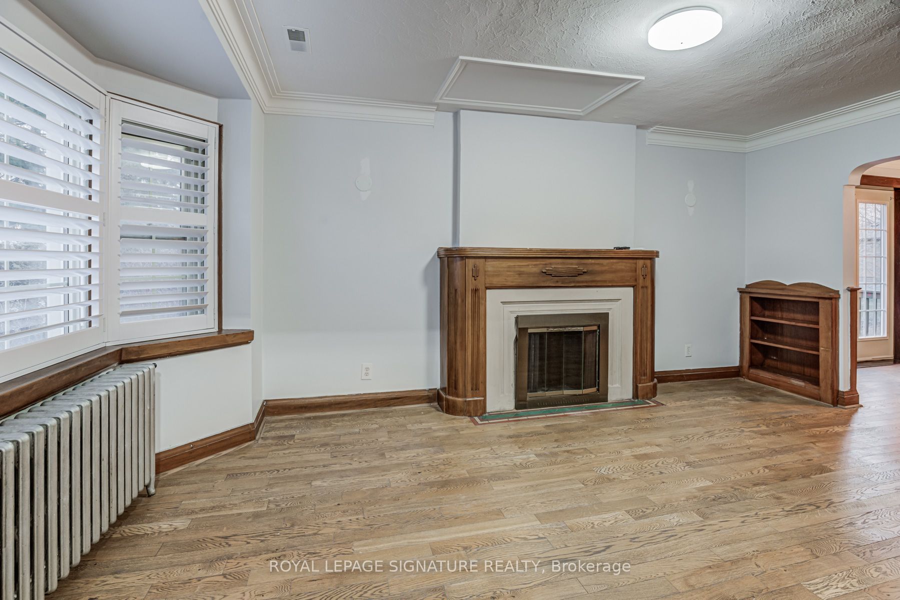 290 Coronation Drive Property Photo 4