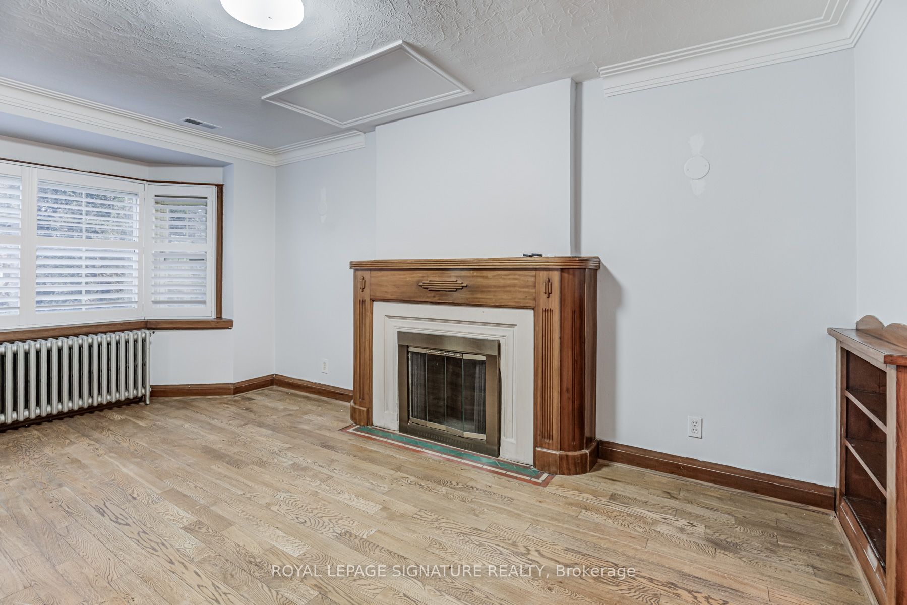 290 Coronation Drive Property Photo 6