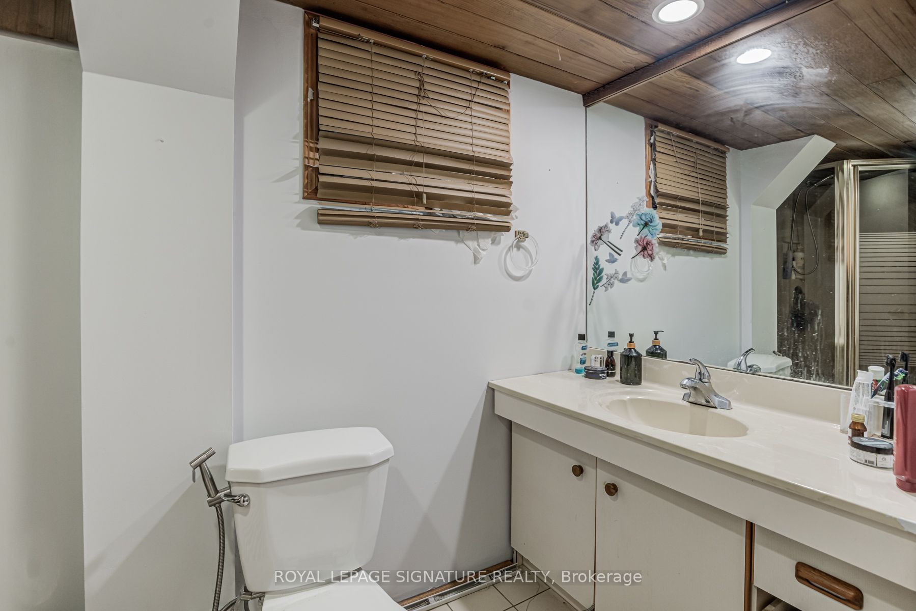 290 Coronation Drive Property Photo 29