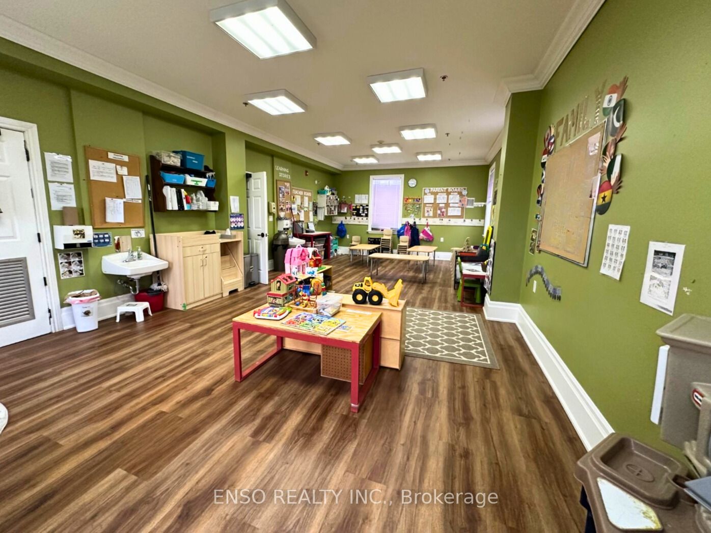 365 Kingston Road Property Photo 6