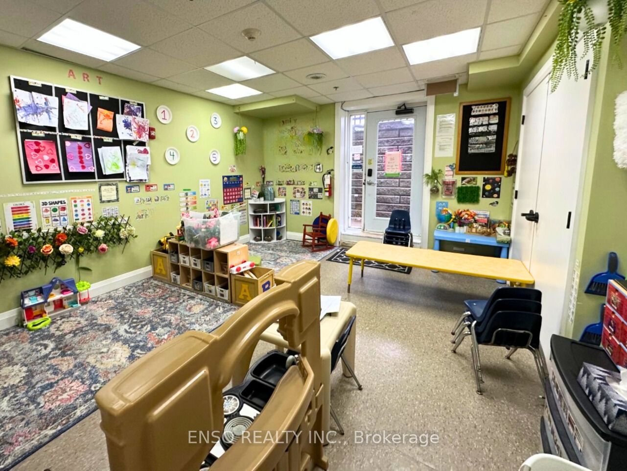 365 Kingston Road Property Photo 7