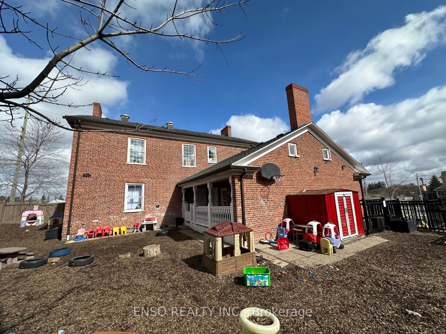 365 Kingston Road Property Photo 17