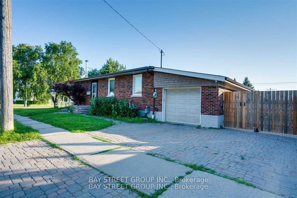 #main - 230 Elizabeth Street Property Photo 1