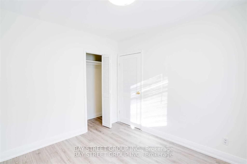 #main - 230 Elizabeth Street Property Photo 10