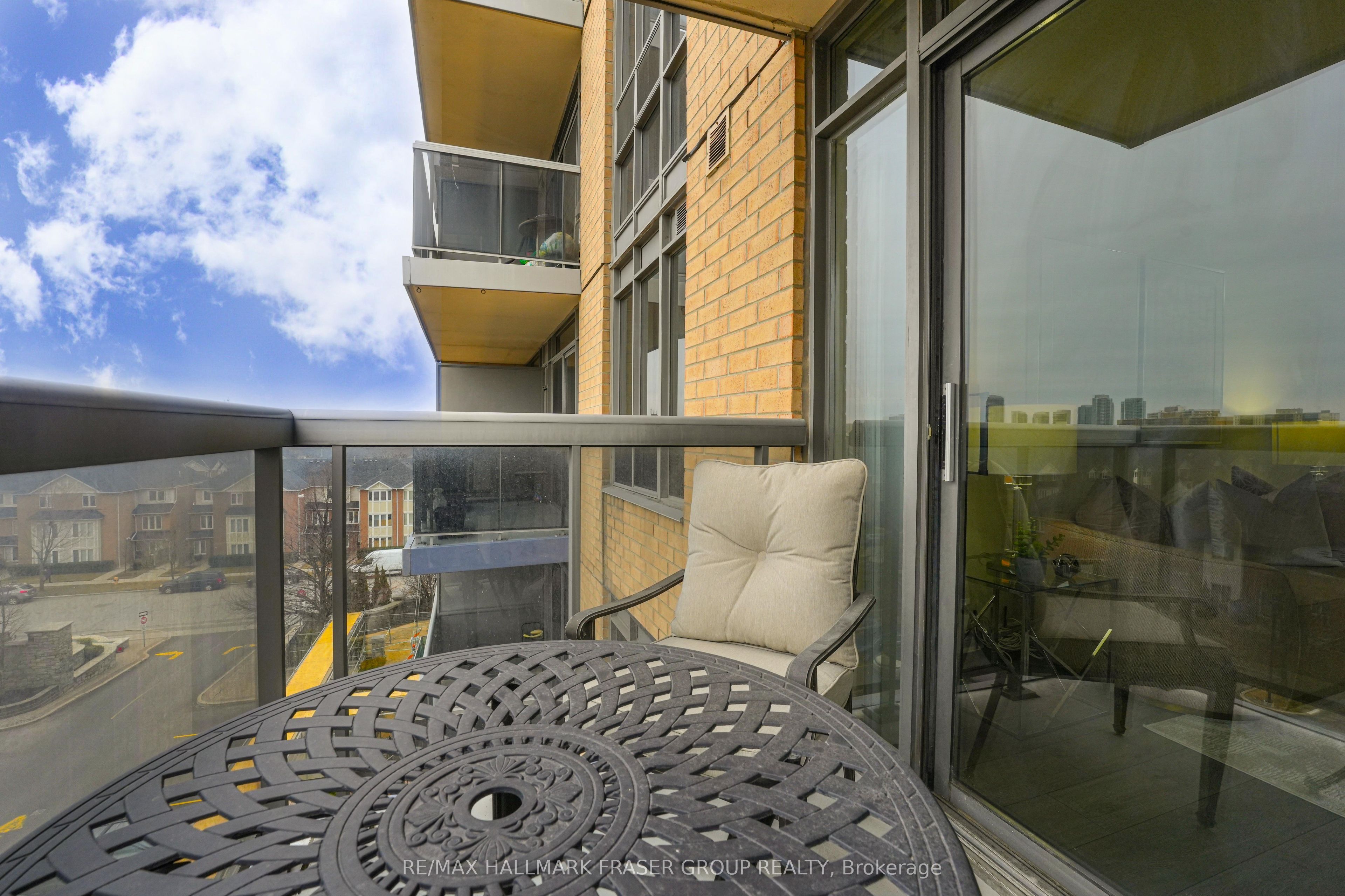 8 Mondeo Drive 512 Property Photo 21