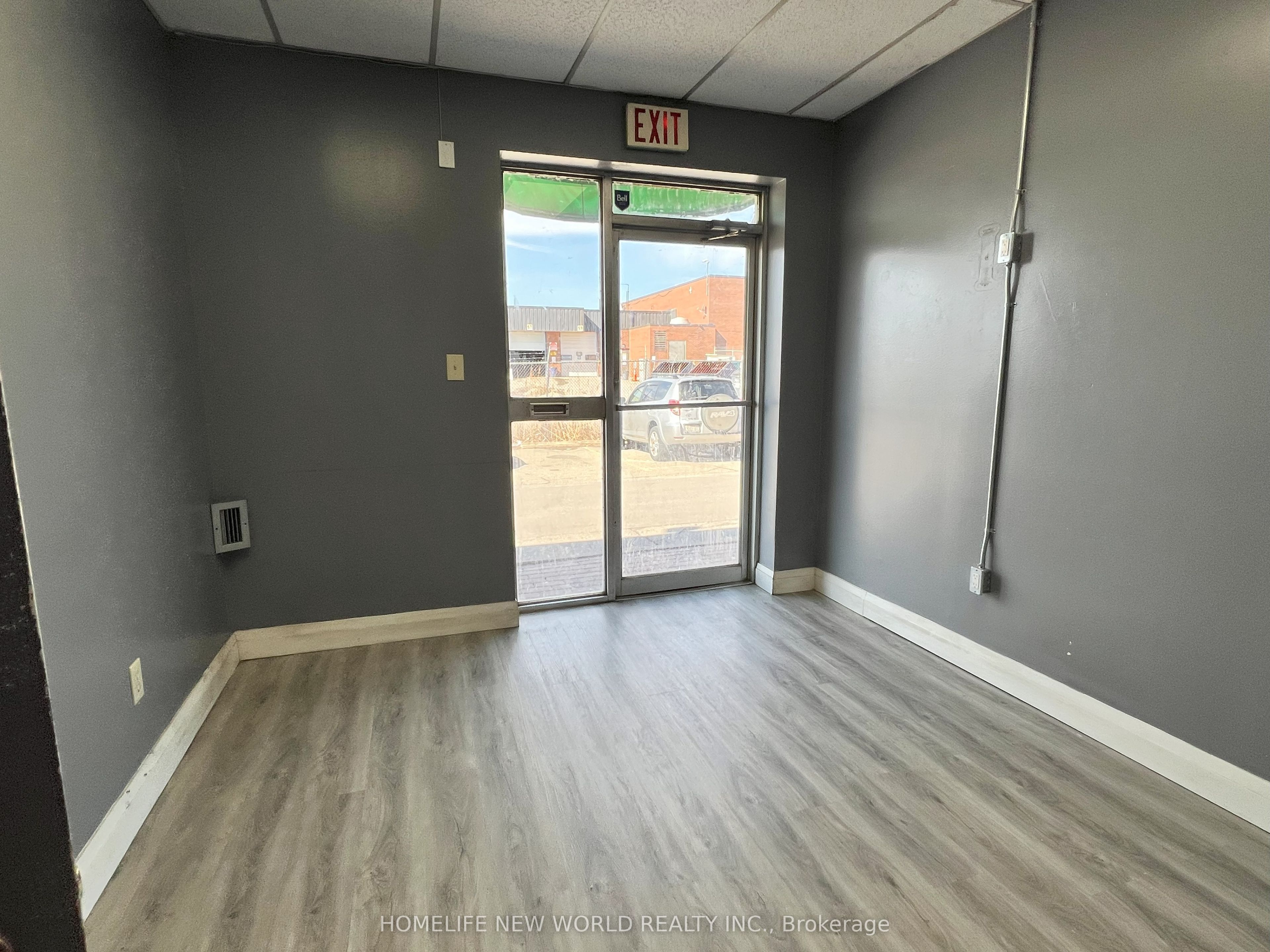 #121 - 70 Silver Star Boulevard Property Photo 9