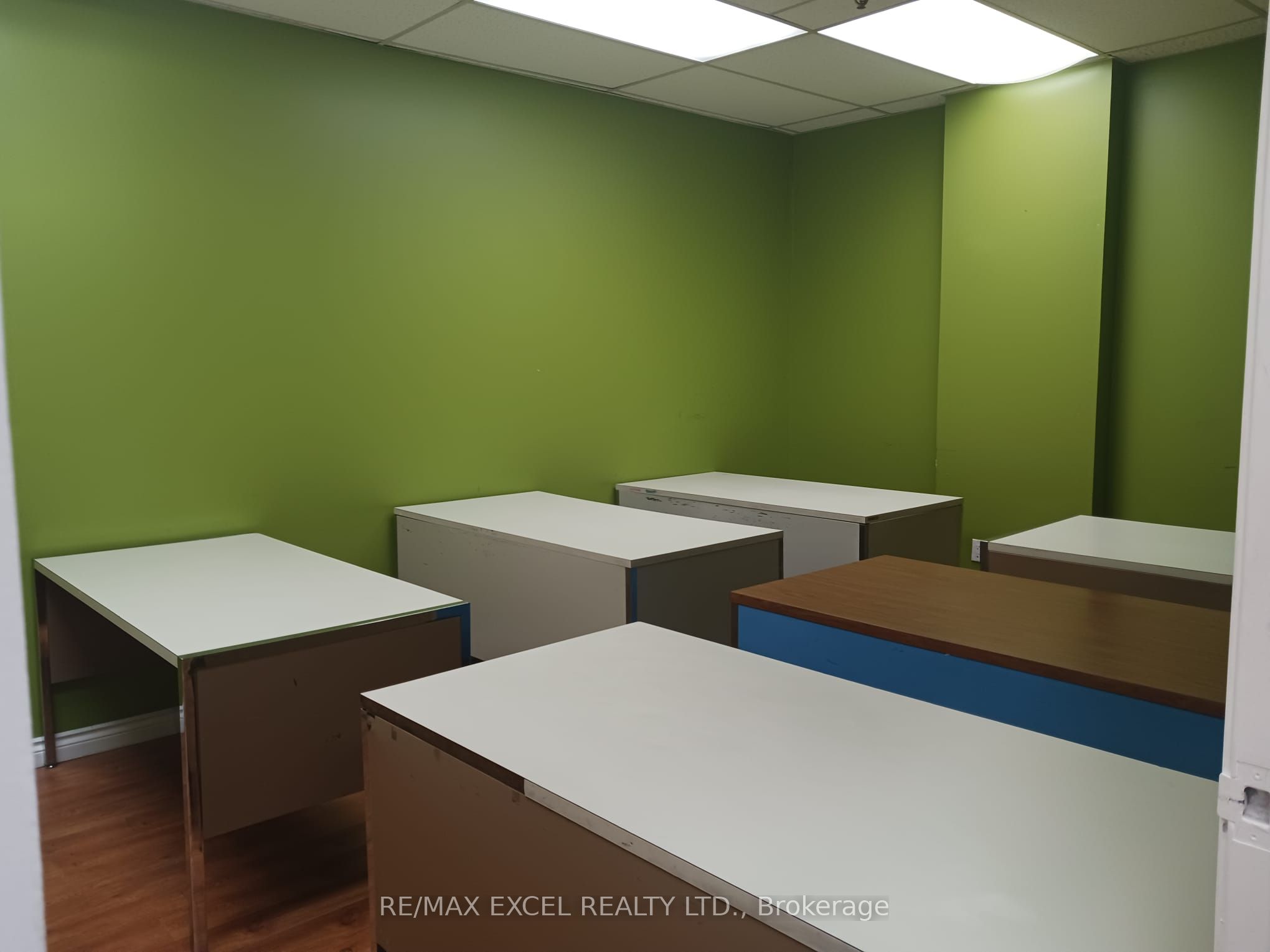 #208 - 55 Nugget Avenue Property Photo 8