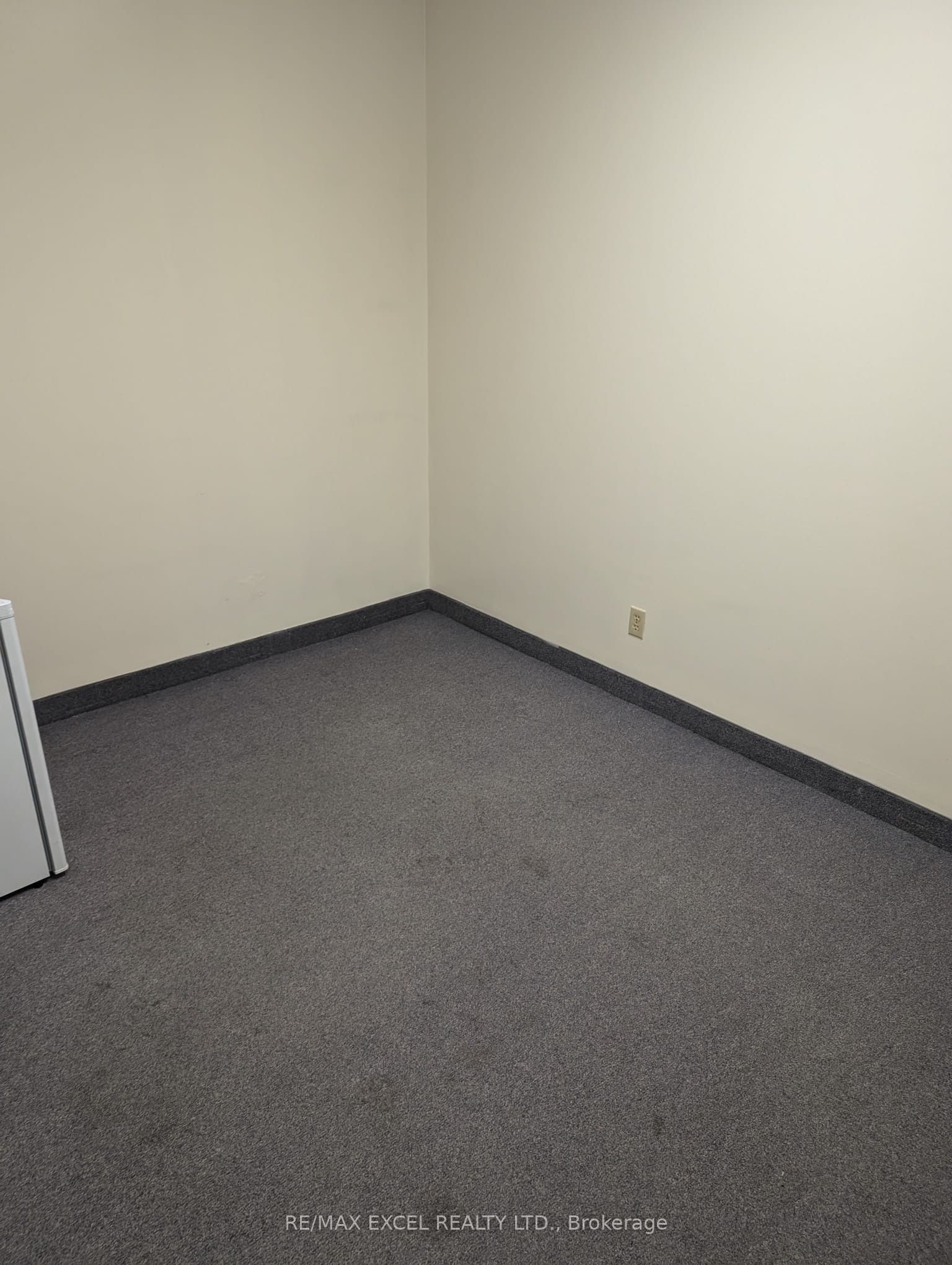 #223a - 55 Nugget Avenue Property Photo 2