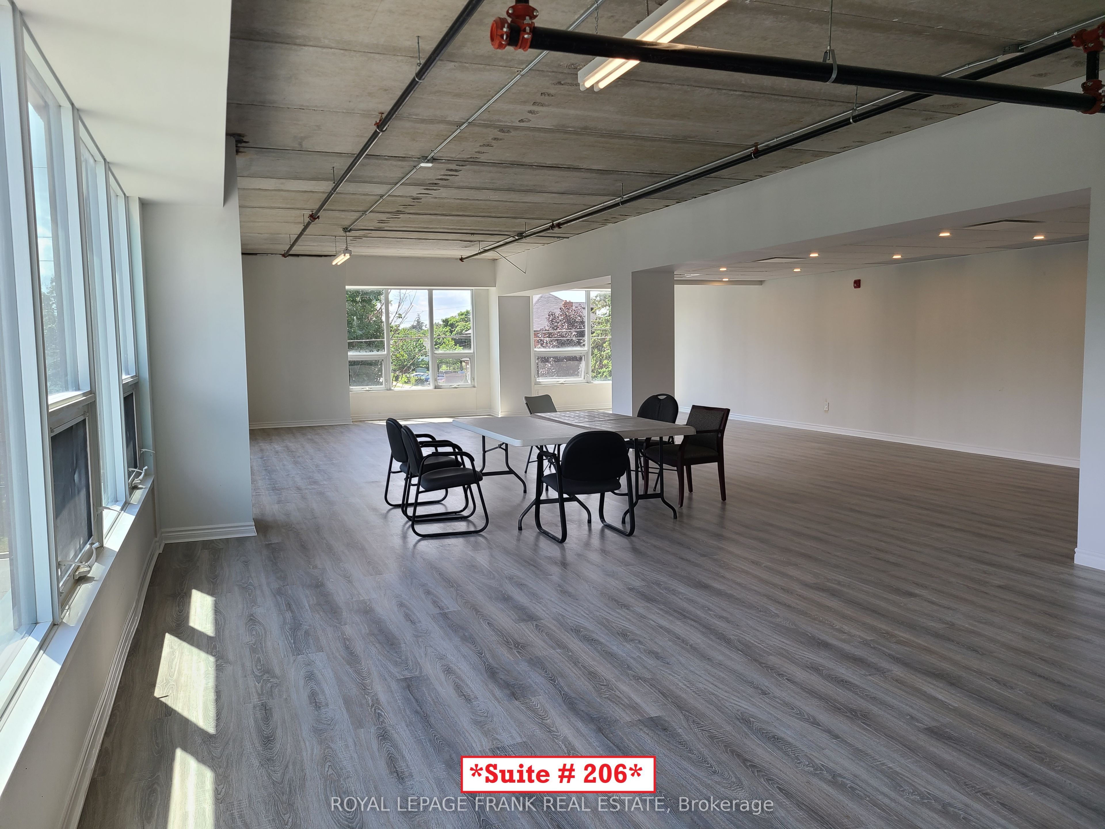 #201-202&208 - 109 King Avenue Property Photo 2
