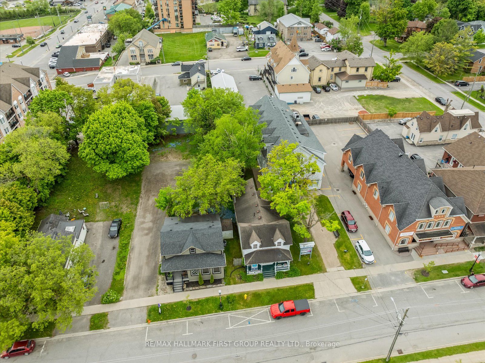 180 Mary Street Property Photo 5